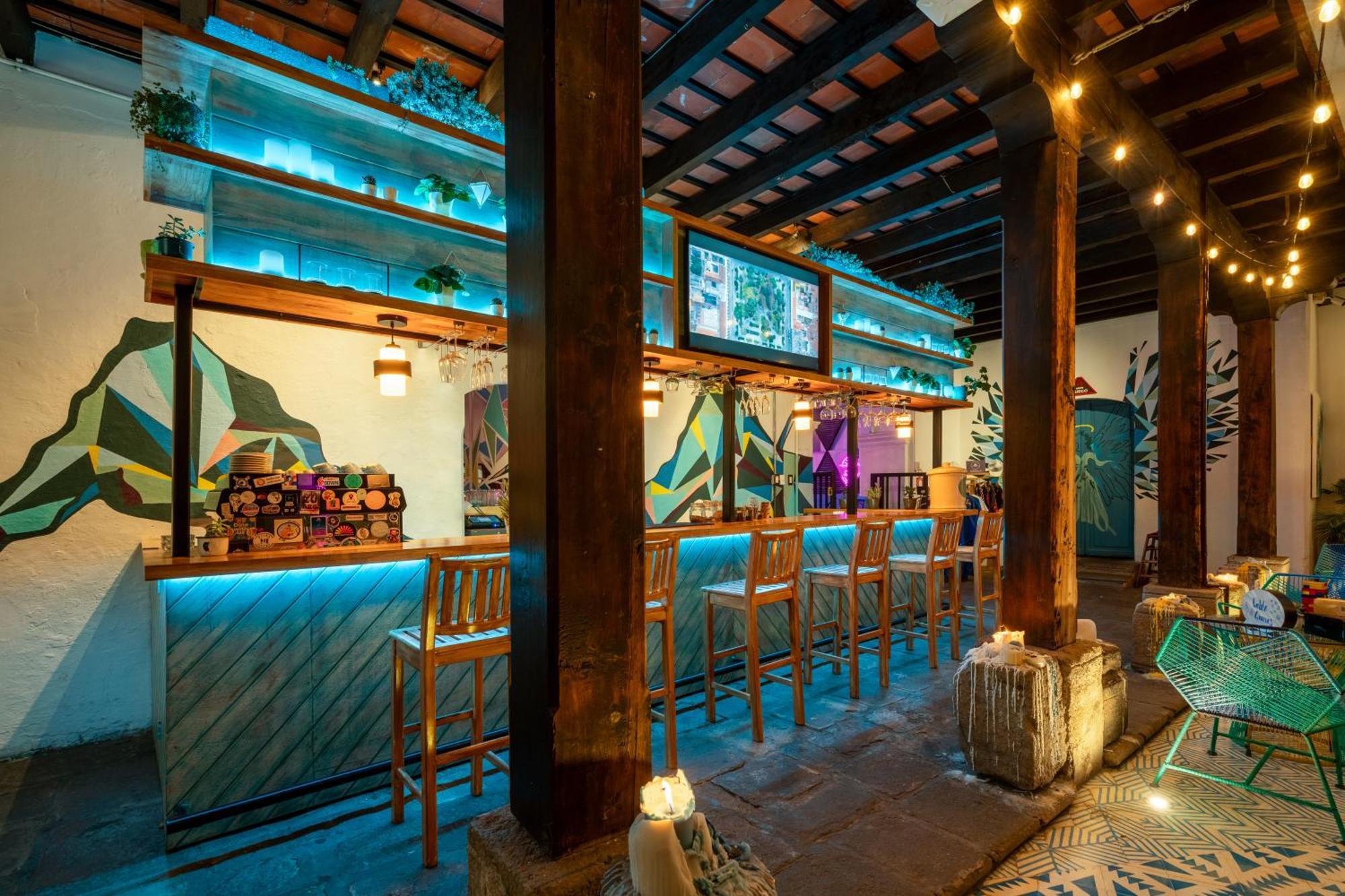 Adra Hostel Antigua Exterior foto The bar at the hotel
